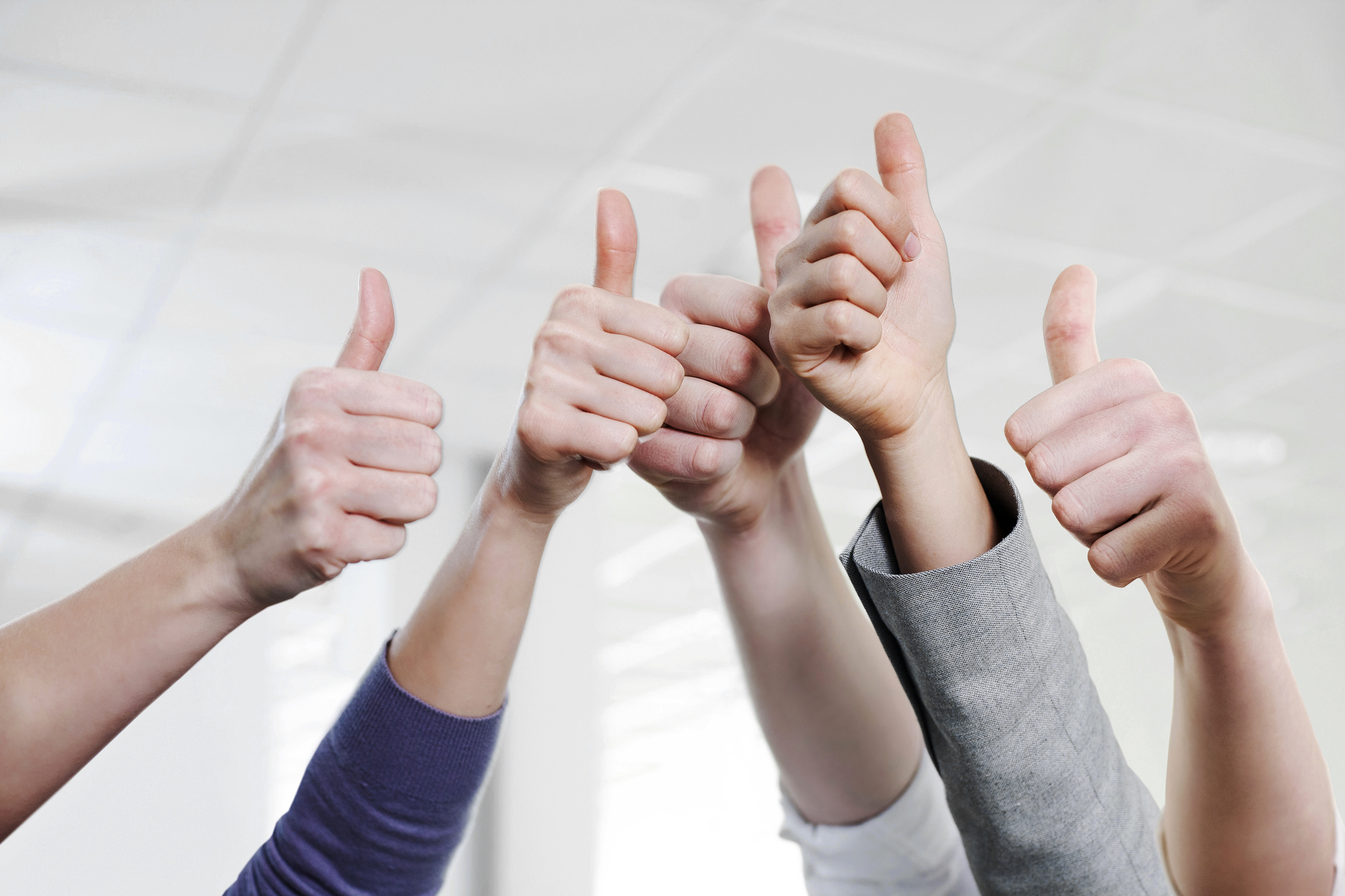 5 thumbs up as concept of 5-step systems audit